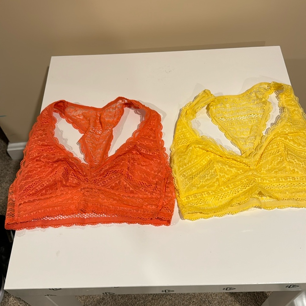 Victoria Secret Lot of 2 Bralette Size S